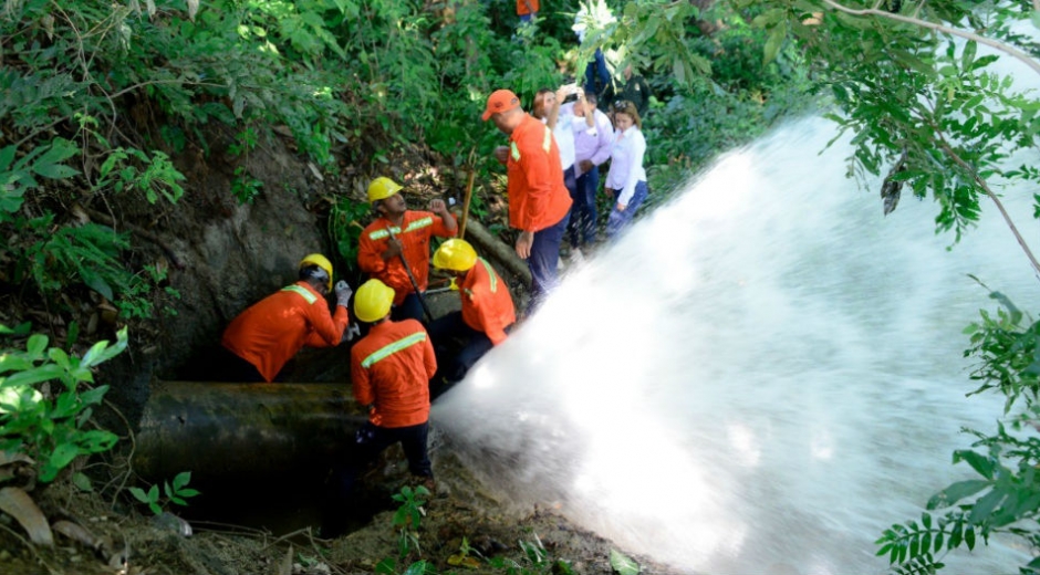 Fuga de agua en tubería