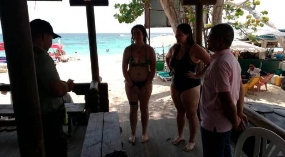 Intentan estafar a turistas americanas en playa de Cartagena