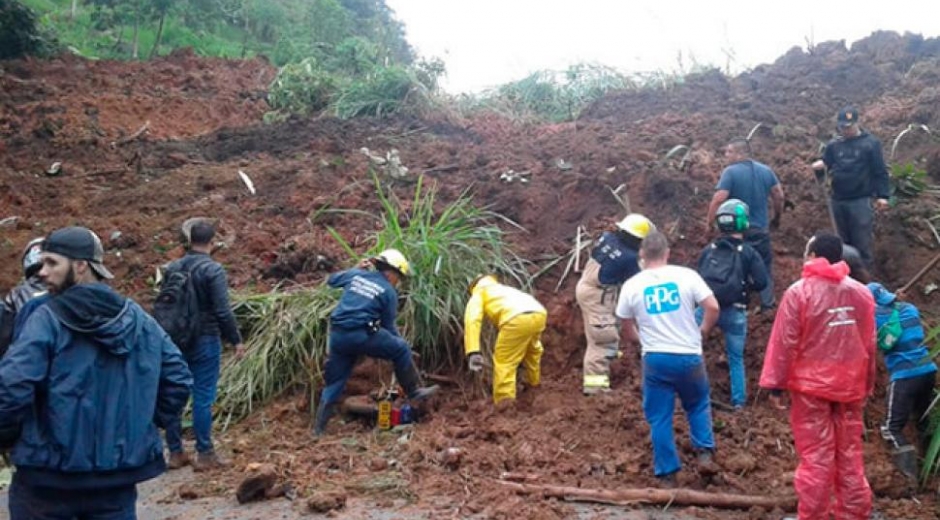 Noticias Caracol Derrumbe en Pereira deja 3 víctimas mortales