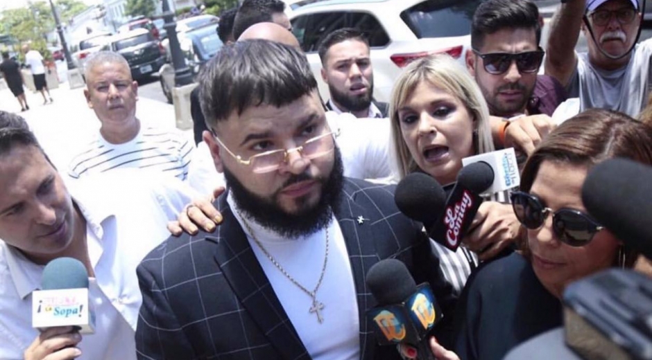 Twitter Farruko Farruko a la salida del Tribunal.