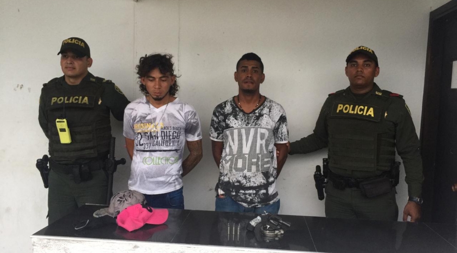 Los detenidos fueron trasladados bajo estrictas medidas de seguridad hasta las instalaciones de la URI de la Fiscalía de Santa Marta.