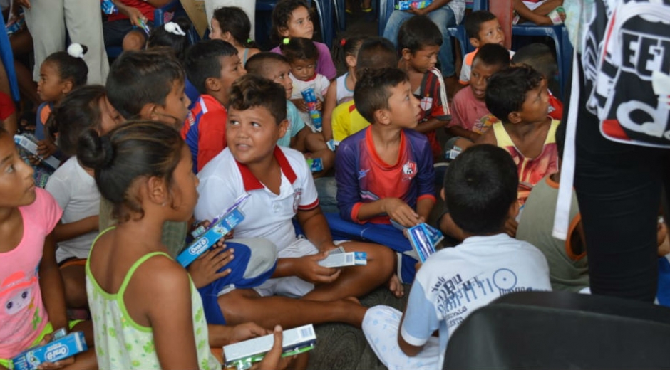 Gobernación del Magdalena Los niños recibieron útiles escolares y elementos de aseo.