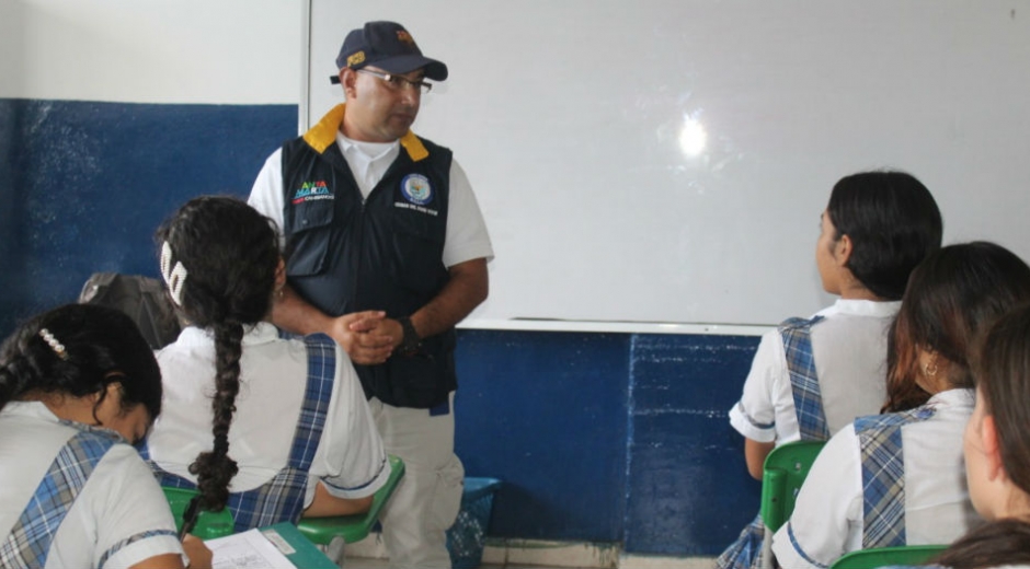 Charlas de preparativos escolares para la gestión del riesgo.