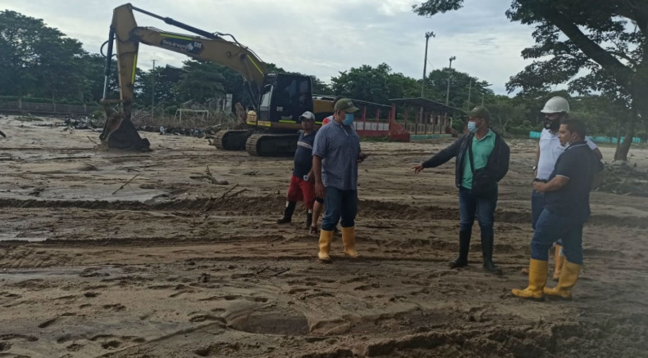 Trabajos de ayuda por parte de Fenoco cortesía