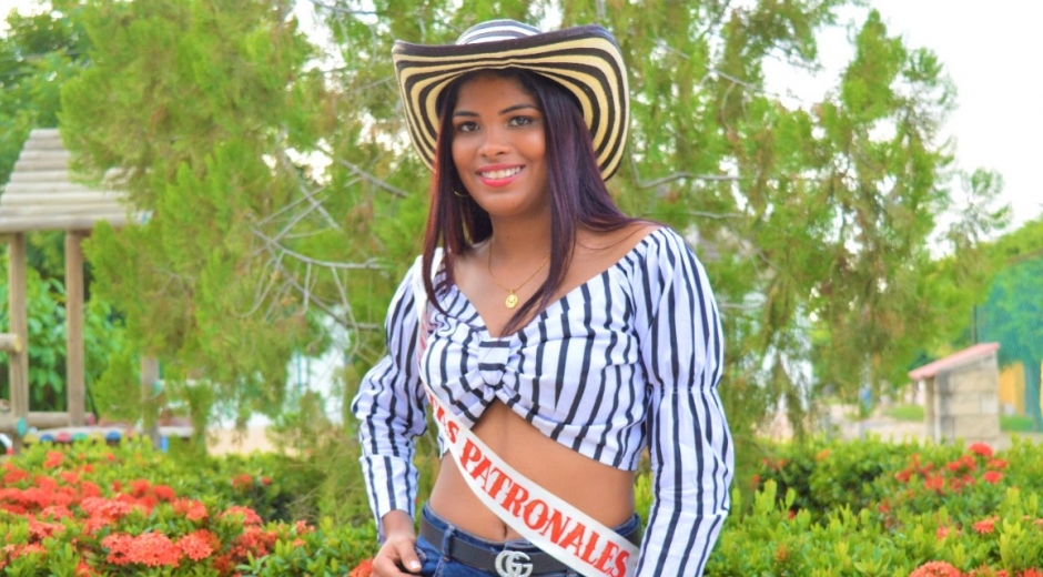 Cortesía Daryelis Yiseth Estrada Ocampo, reina de las Fiestas Patronales de Algarrobo.