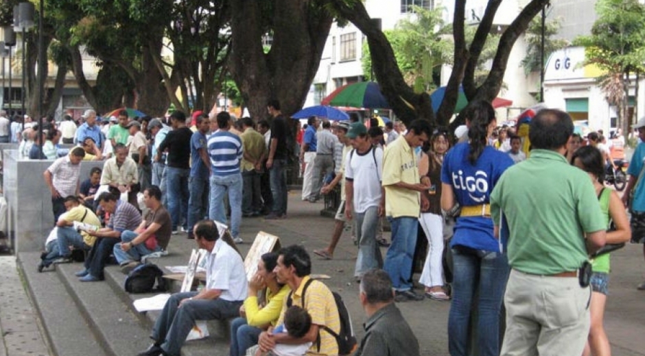 Aunque los índices bajan, Santa Marta pierde escalafones en las ciudades con menor desempleo.