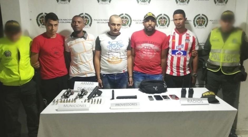 Policía del Magdalena Los capturados se movilizaban en una camioneta color blanca por la vía que conduce de Fundación al corregimiento de Doña María.