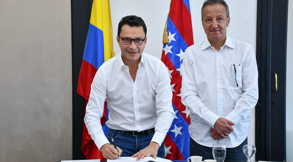 Seguimiento.co Uno de los cambios se hizo en la Secretaría de Hacienda.