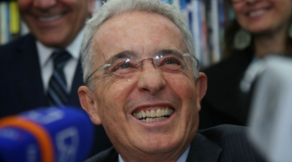 Álvaro Uribe, expresidente de la República y, ahora, exsenador.