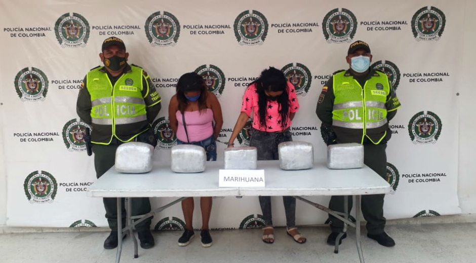 Policía Metropolitana de Santa Marta Rocío Isabel Almeida San Juan y Rusmery María Silvera Mendoza, capturadas en Tasajera.