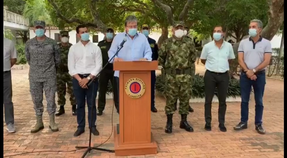 Rueda de prensa del ministro de Defensa, Carlos Holmes Trujillo.