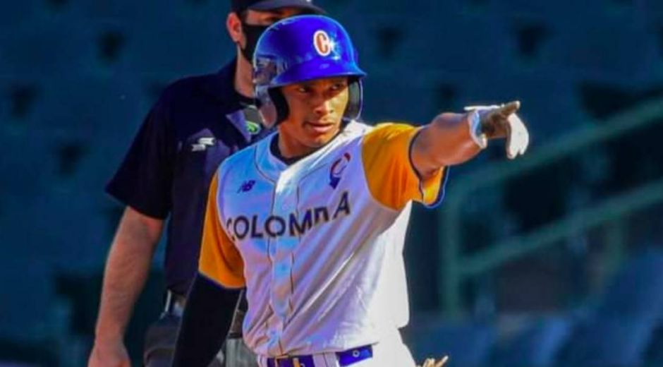 Jugador de la selección Colombia u23 de béisbol.