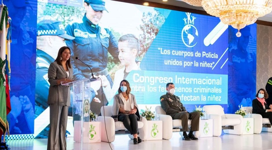 a Primera Dama, María Juliana Ruiz,  participó en en el Congreso Internacional contra los Fenómenos Criminales