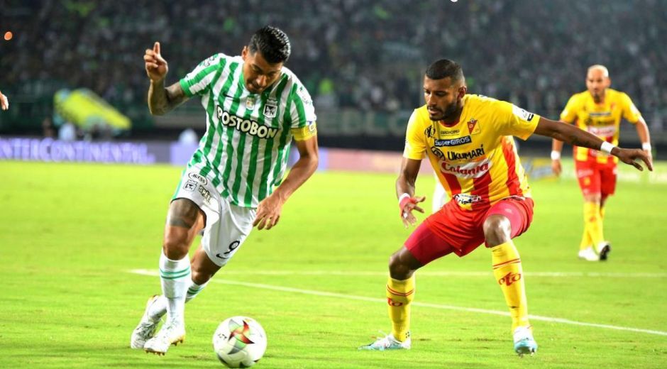 Dimayor Jefferson Duque superando la marca de Carlos Ramírez.