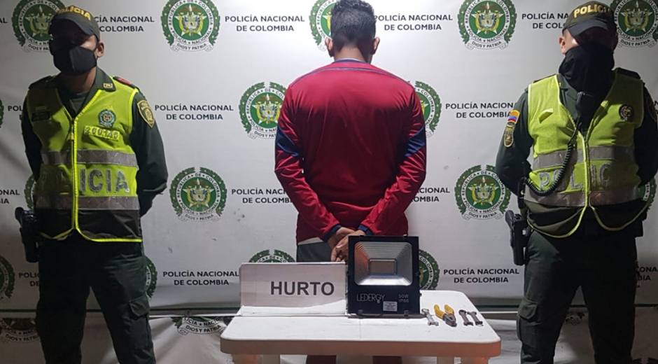 Capturado en flagrancia por la policía de Santa Marta.