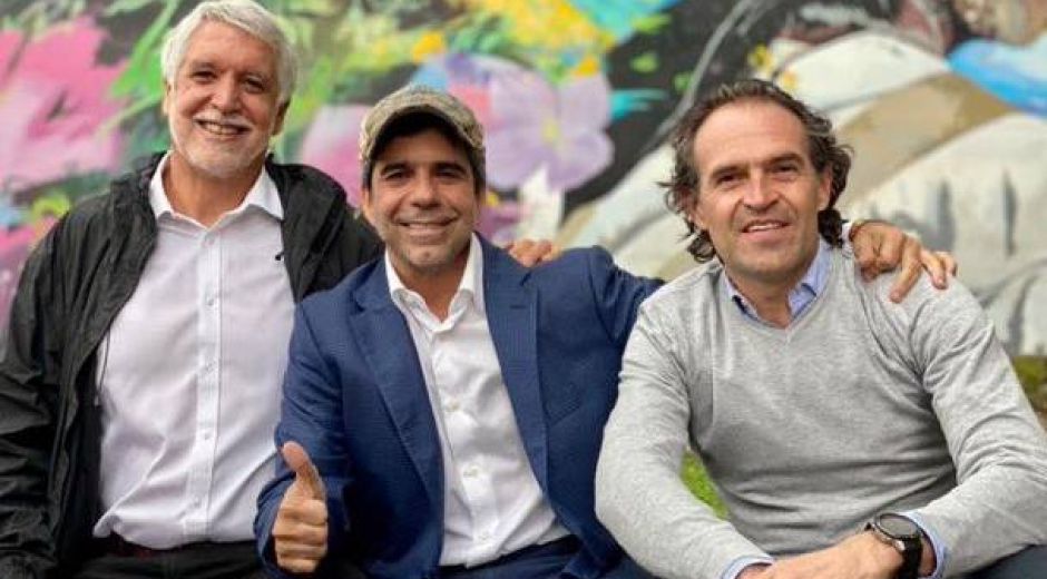 Los tres miembros del bloque fueron exalcaldes en sus respectivas ciudades: Barranquilla (Álex Char), Bogotá (Enrique Peñalosa) y Medellín (Fico Gutiérrez)