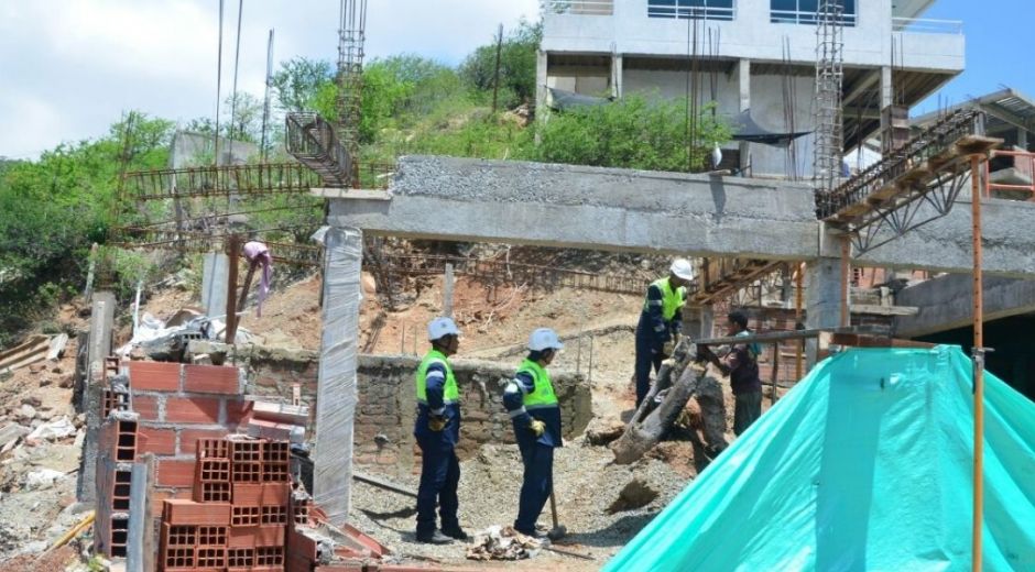 Construcciones ilegales en Taganga.