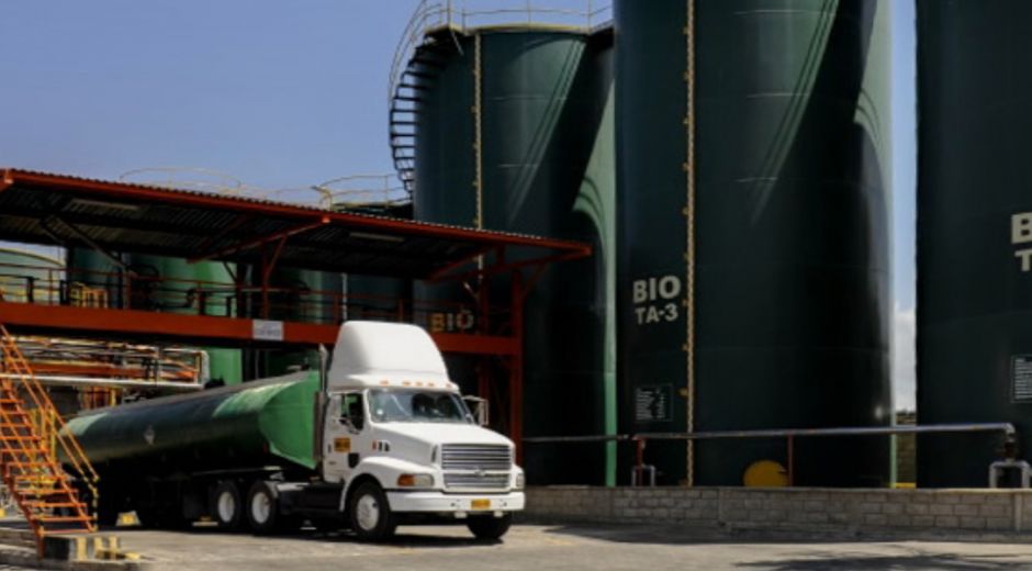 Los conductores deben tener experiencia en transporte de carga nacional y en líquidos.