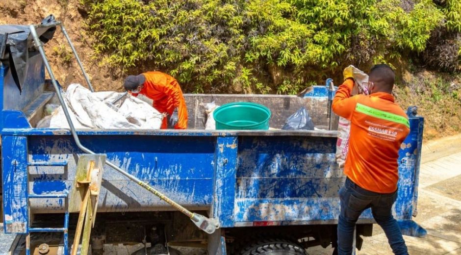 Jornada de reciclaje en La Tagua, Minca.