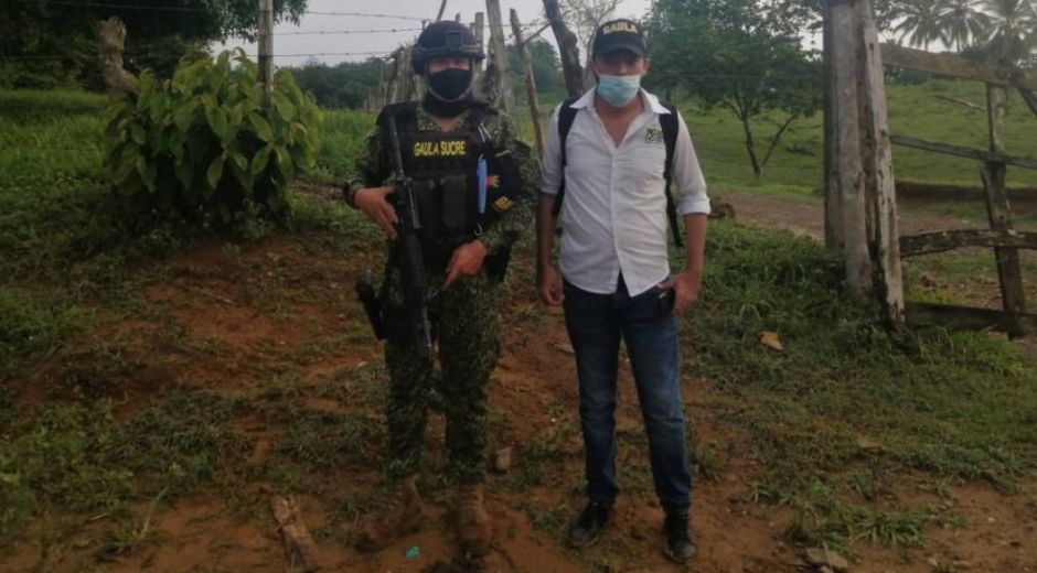Hombre rescatado por las autoridades en Sucre.