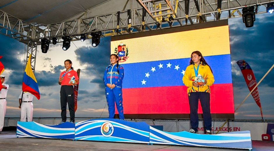 El hermano país se subió en 6 ocasiones a lo más alto del podio. 