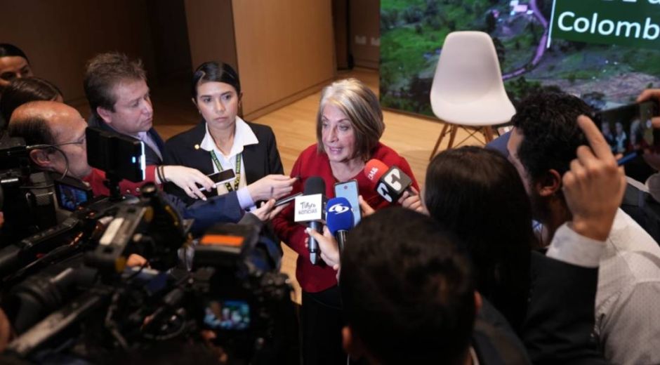 Ministerio De Agricultura. Cecilia López Montaño