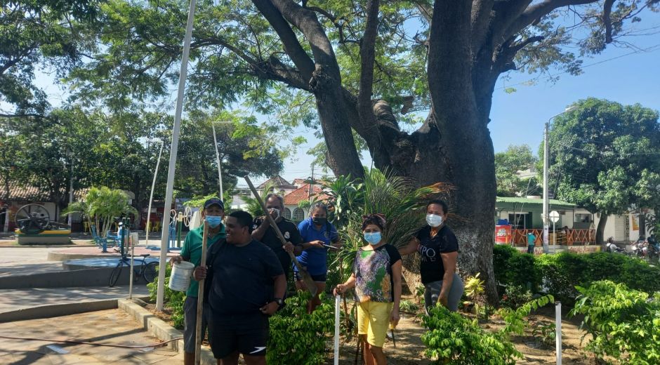 Estos son los veedores que trabajan en la recuperación y cuidado del parque.