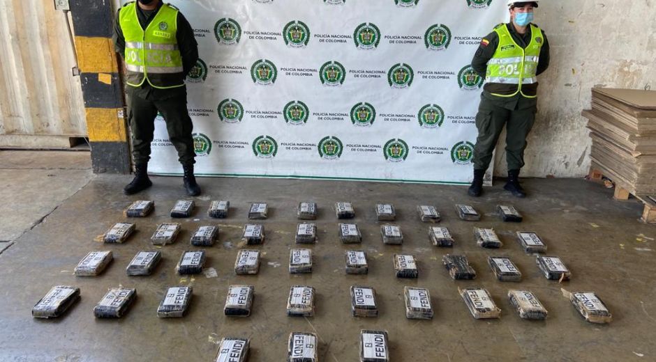 Con sofisticado equipo de rayos X incautan 44 mil gramos de cocaína.