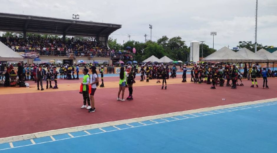 Patinódromo de la Alegría, Polideportivo