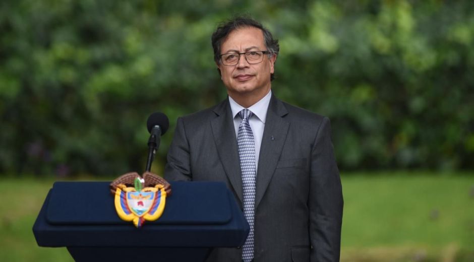 El Tiempo Gustavo Petro alcanza el 64% de desaprobación