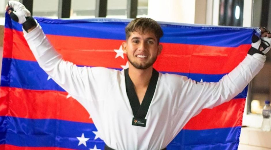 Sebastián Salazar.