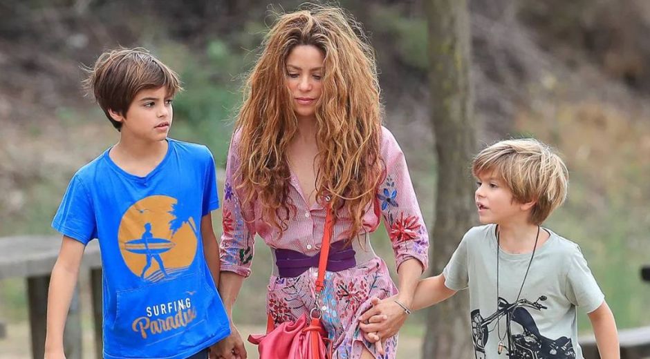 SHAKIRA EN COMPAÑIA DE SUS DIJOS MILAN Y SASHA