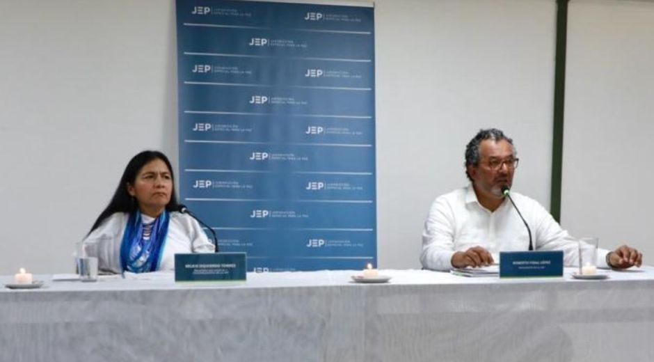 Cortesía El presidente de la JEP, Roberto Vidal, y la magistrada Belkis Izquierdo.
