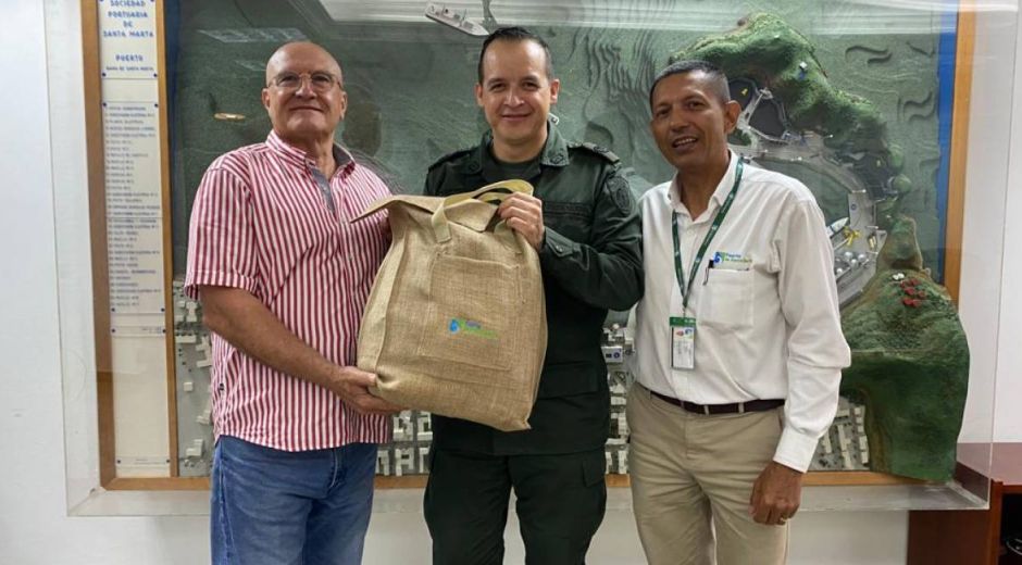 Reconocimiento al teniente coronel.