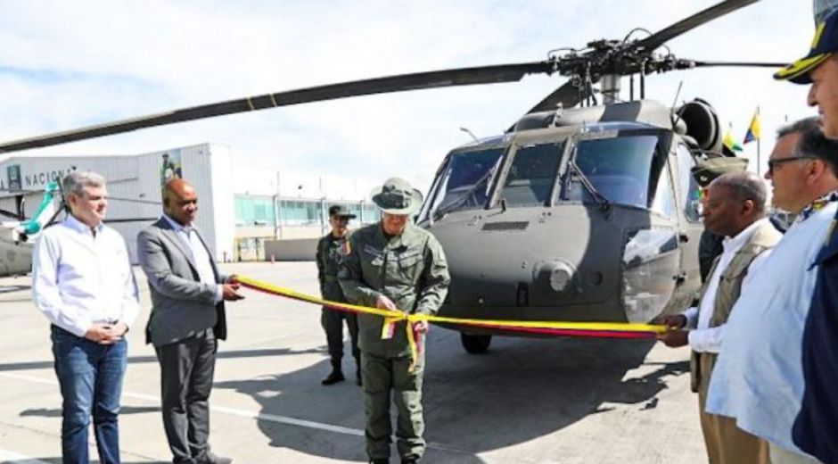 El evento de entrega de los helicópteros fue en Bogotá
