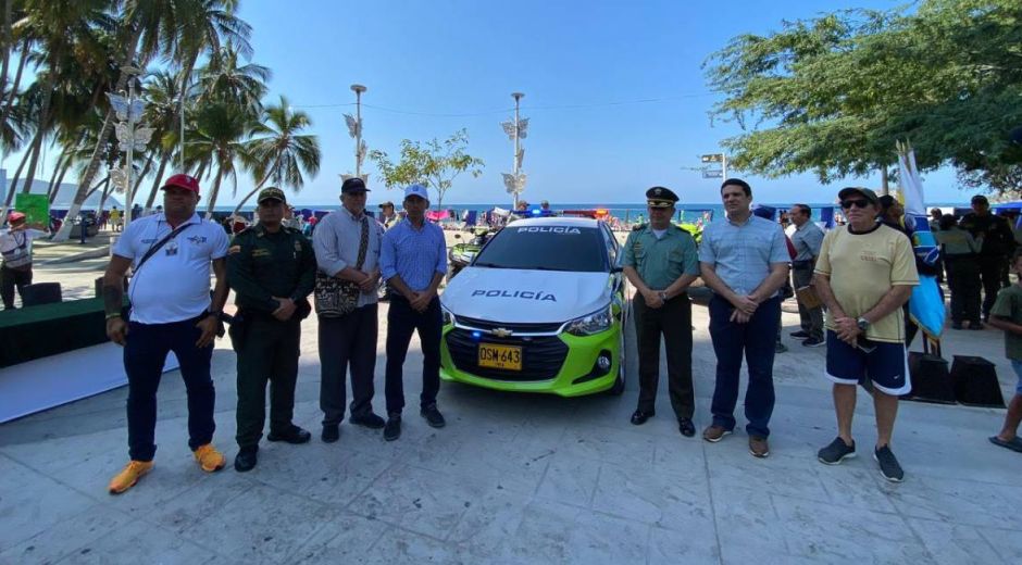 Entrega de la patrulla.
