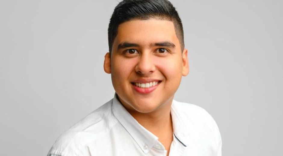 lberto Mario Becerra Saumet, joven de Plato, Magdalena, fue elegido finalista en los Premios Nacional Colombia Participa 2024.