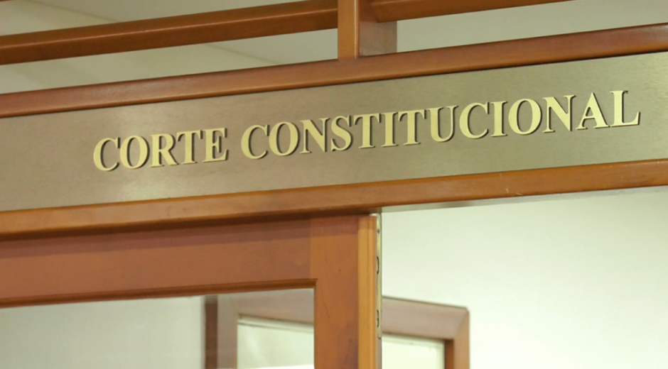 Corte Constitucional protege y ordena la libertad de mujer que mató a su violador