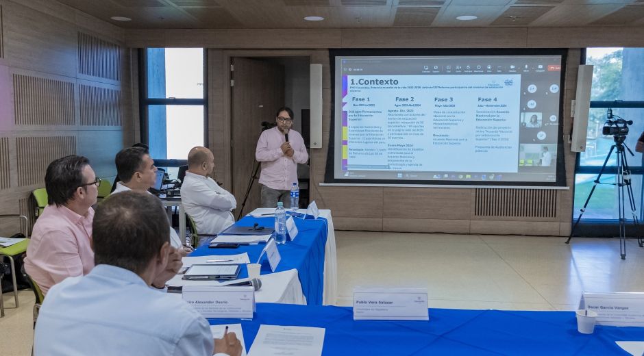 Sesión del consejo nacional de educación. 