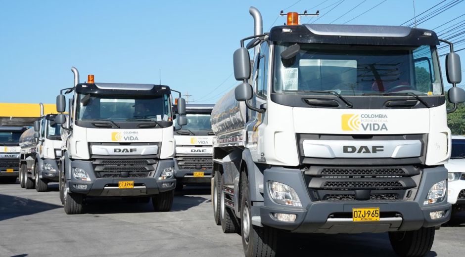 80 carrotanques que estaban bajo custodia en La Guajira y ya empiezan a ser trasladados.