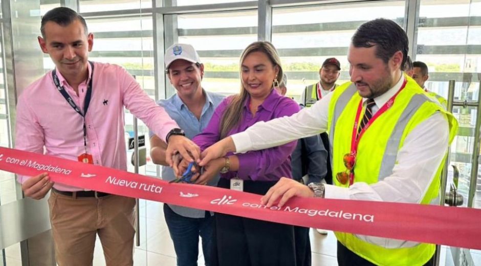 Primer vuelo Medellín - Santa Marta.