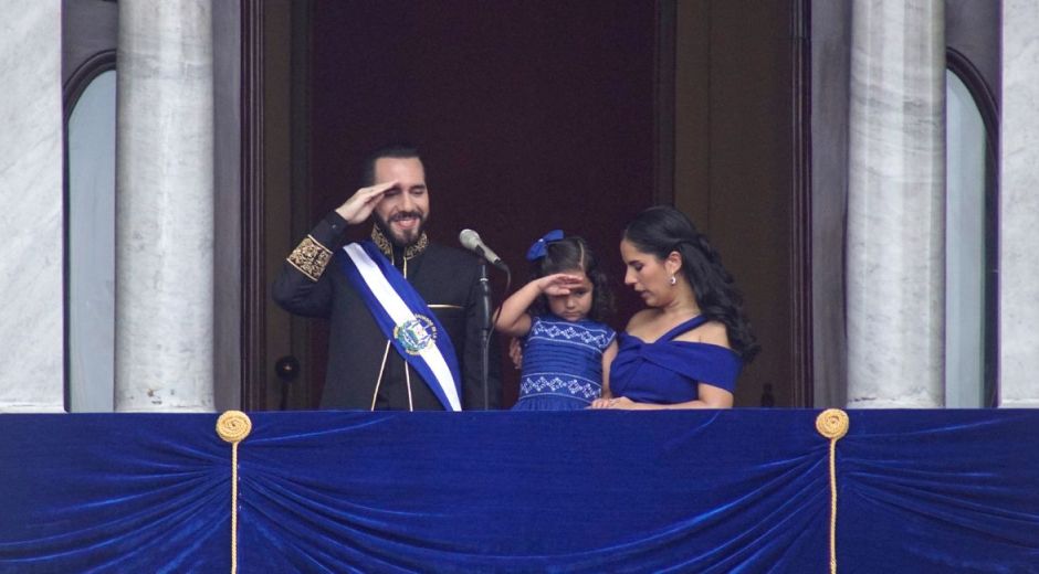 Nayib Bukele asumiendo su segundo periodo presidencial.