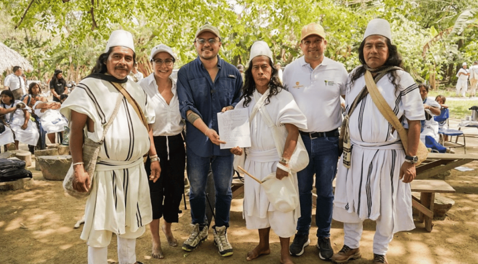 Firma del acuerdo