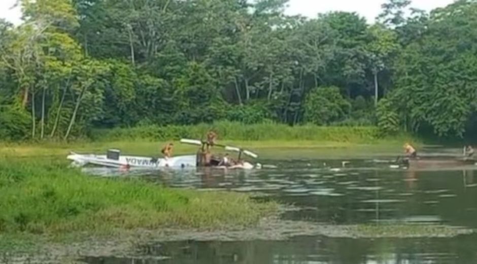 La aeronave estaba tripulada por cuatro miembros de la institución.