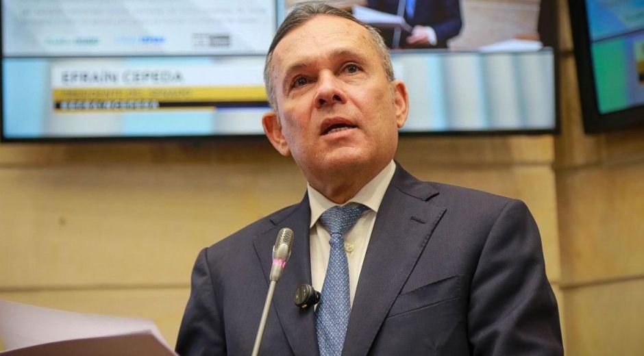 Presidente del Senado, Efraín Cepeda.