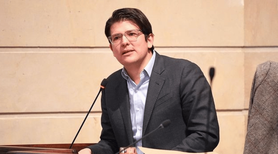 Cortesía Menor implicado en atentado contra Miguel Uribe no aceptó cargos