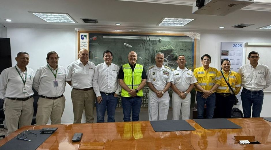 Cortesía Visita del vicealmirante Jhon Fabio Giraldo