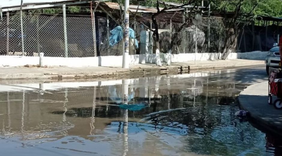Rebosamiento de aguas negras en Santa Marta