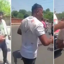 Vishwash Kumar Ramesh caminando hacia una ambulancia.