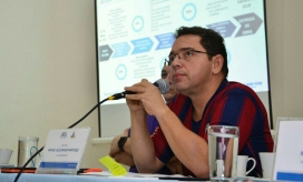 Alcalde Rafael Martínez, durante la audiencia de avance de obras.